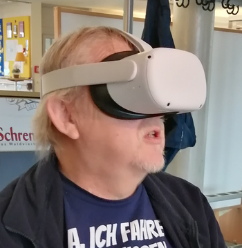 Unser Bewohner konnte mit einer Virtual Reality Brille weite Orte sehen. 